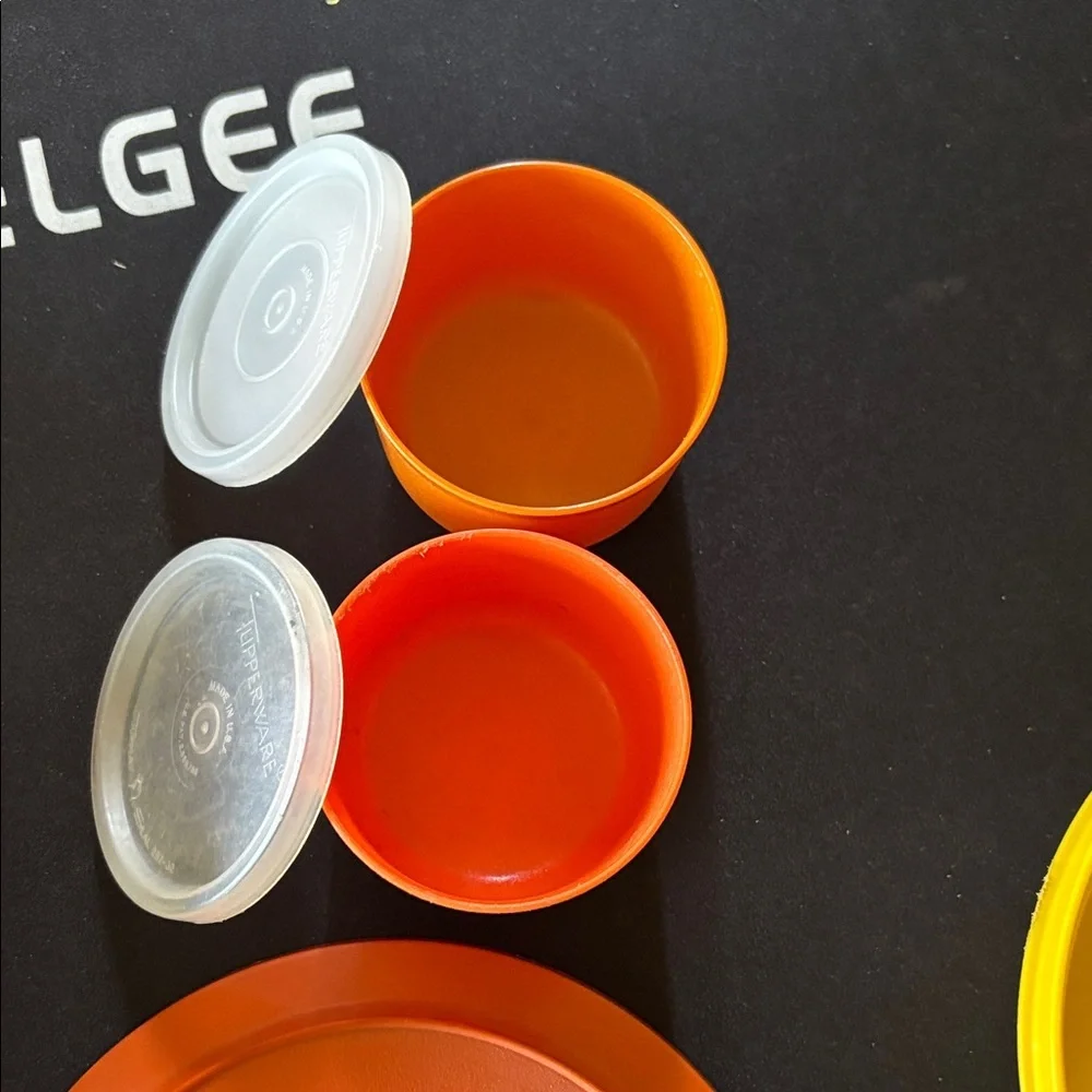 Tupperware Orange and Yellow Round Food Storage Containers Set